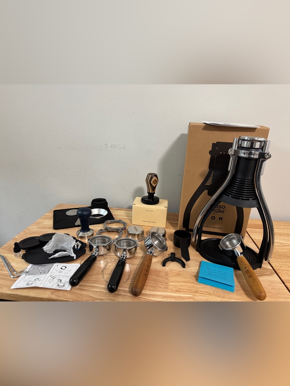 Rok Presso Smartshot with accessories